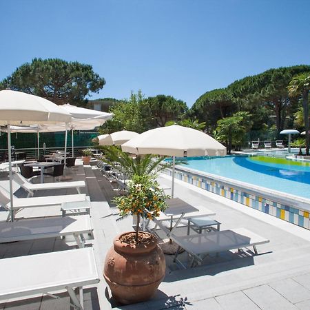 Hotel Delle Nazioni ลินญาโน ซับเบียโดโร ภายนอก รูปภาพ