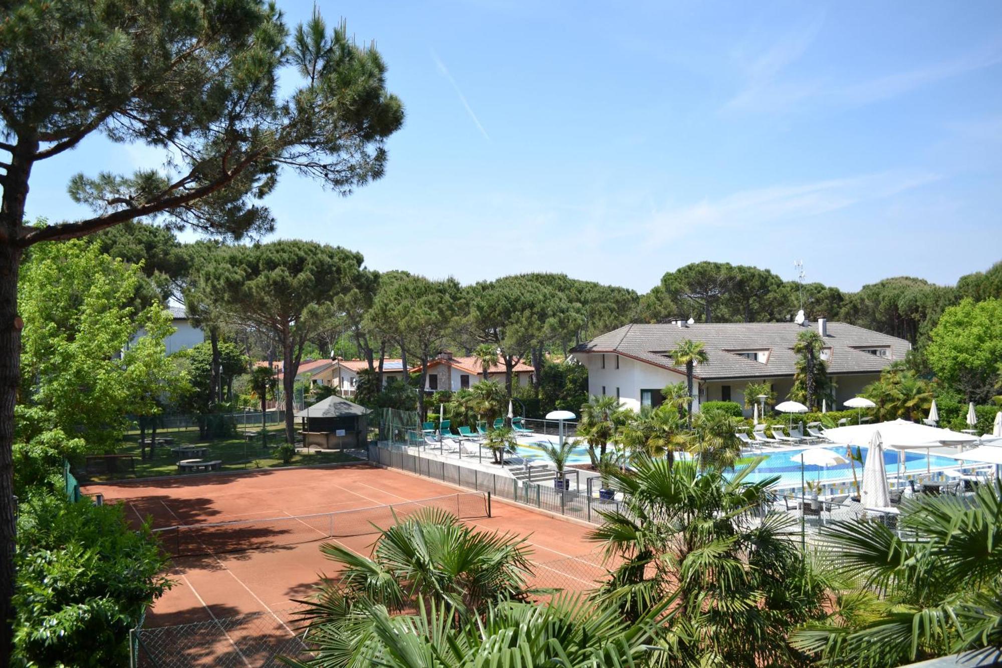 Hotel Delle Nazioni ลินญาโน ซับเบียโดโร ภายนอก รูปภาพ